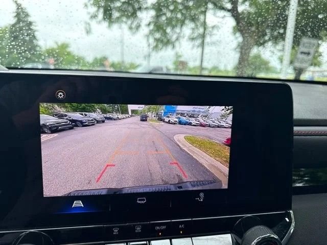 Used 2023 Chevrolet Colorado Z71 w/ Advanced Trailering Package AWD/4WD image 28