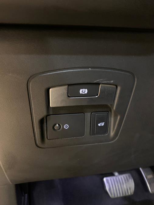 Used 2020 Land Rover Range Rover Velar R-Dynamic HSE image 20