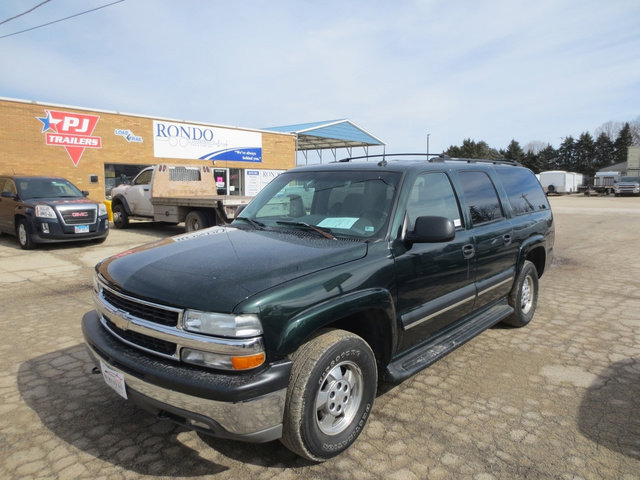 Used 2003 Chevrolet Suburban LS w/ LS Preferred Equipment Group image 2
