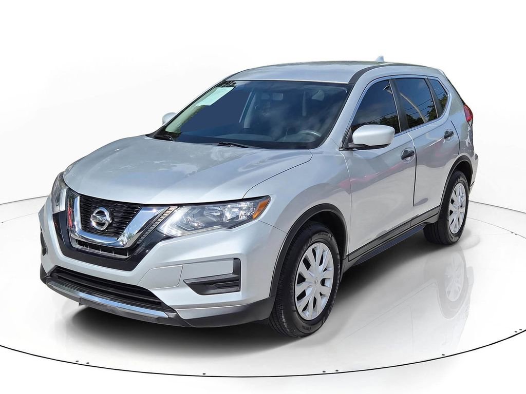 Used 2017 Nissan Rogue S image 4