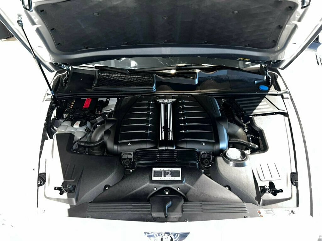 Used 2018 Bentley Bentayga AWD/4WD image 3