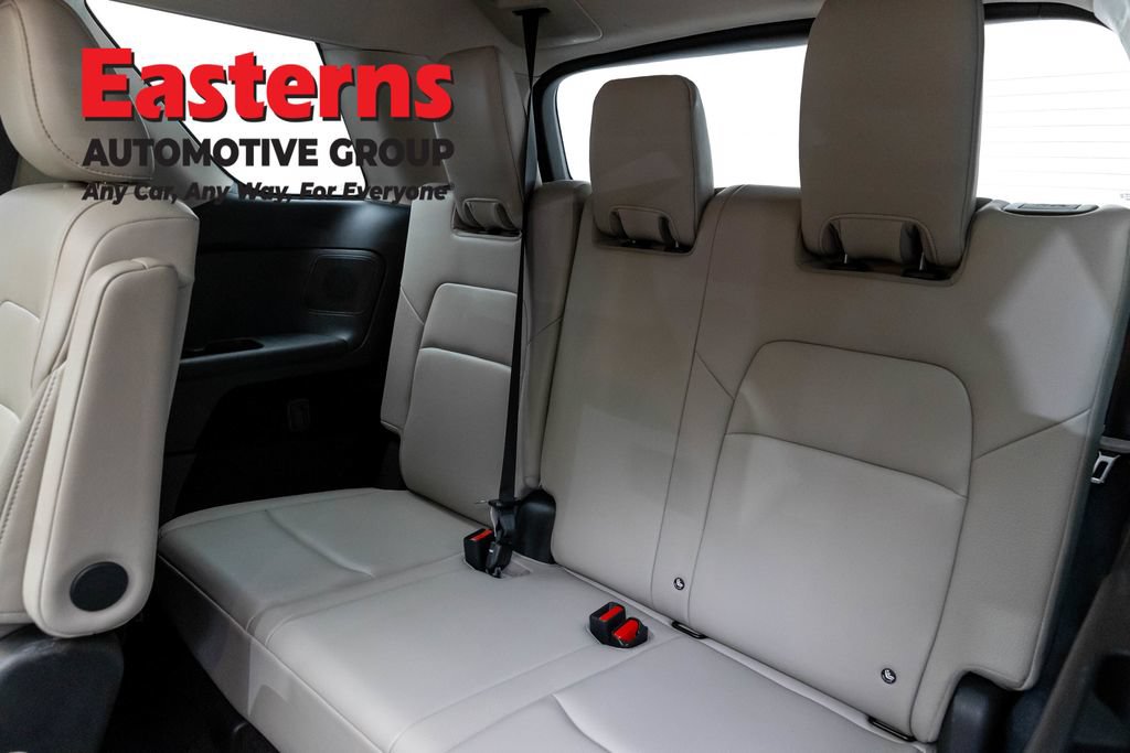 Used 2023 Nissan Pathfinder SL w/ SL Premium Package AWD/4WD image 27