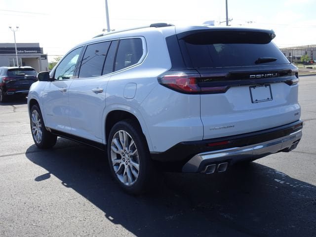 New 2026 GMC Acadia Denali w/ Super Cruise Package FWD image 3