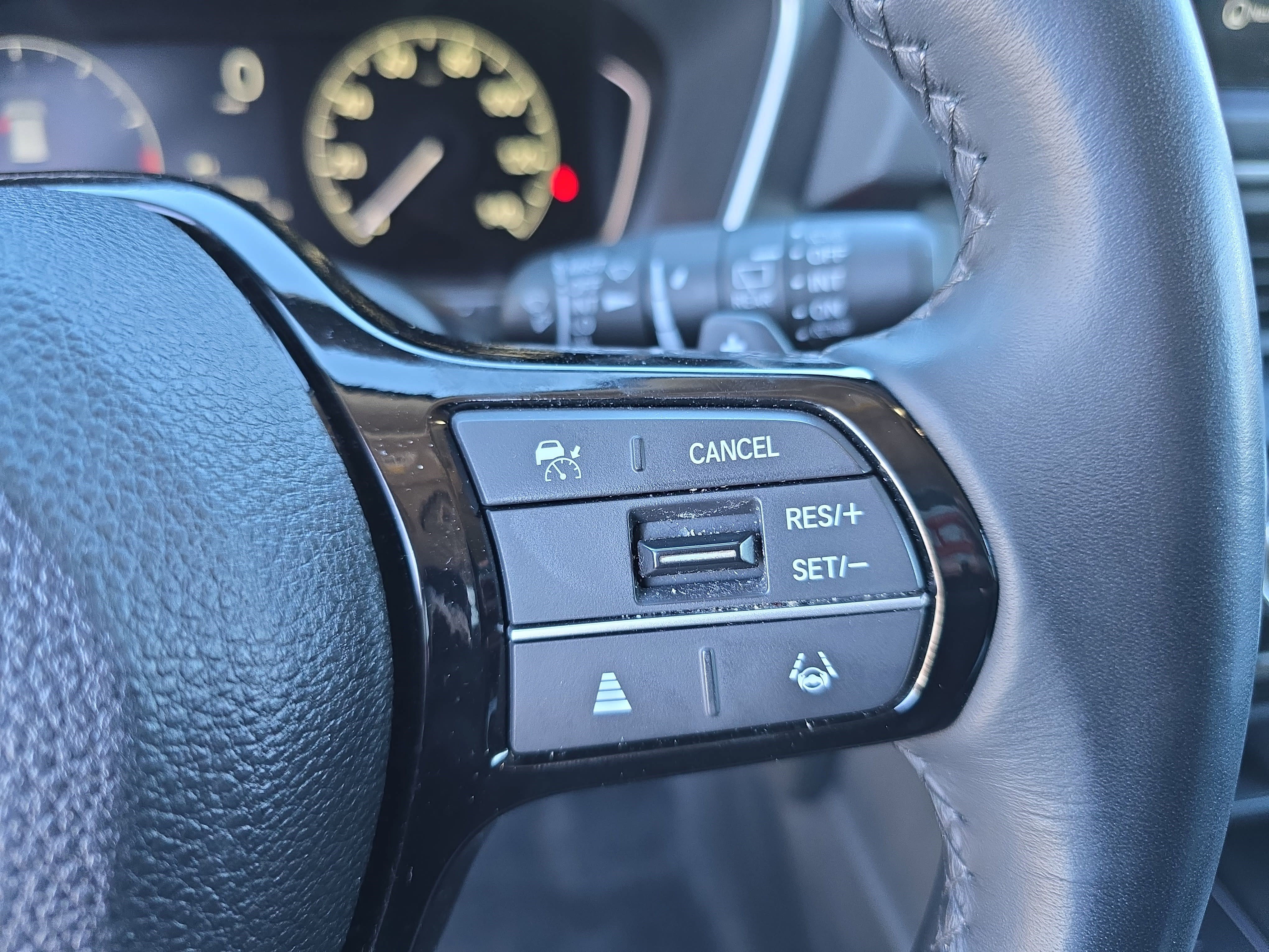 Used 2025 Honda Pilot Touring image 18