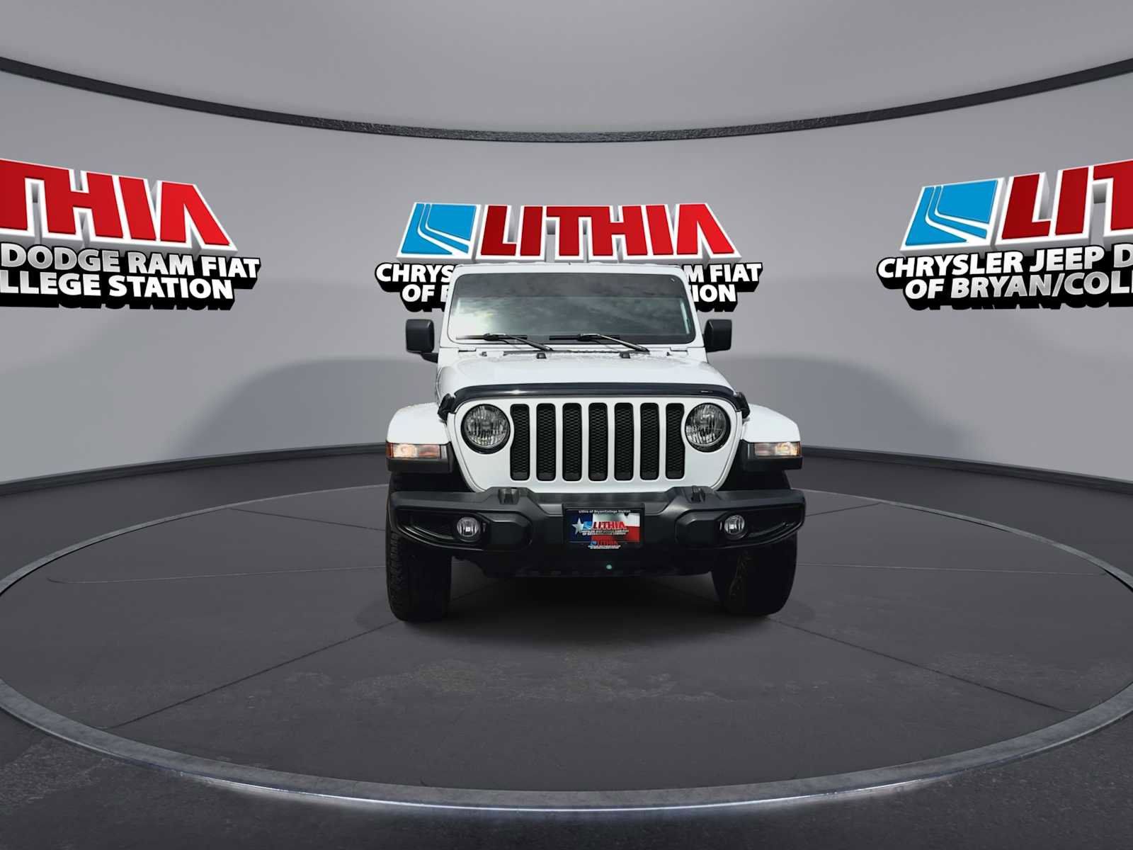Used 2022 Jeep Wrangler Unlimited Sahara AWD/4WD image 3