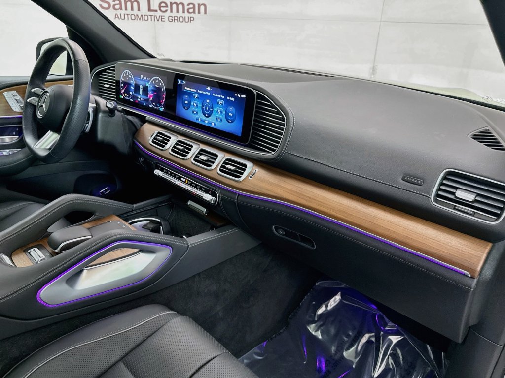 Used 2024 Mercedes-Benz GLS 580 4MATIC image 31
