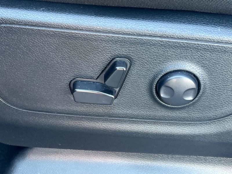 Used 2025 RAM 1500 Big Horn image 33