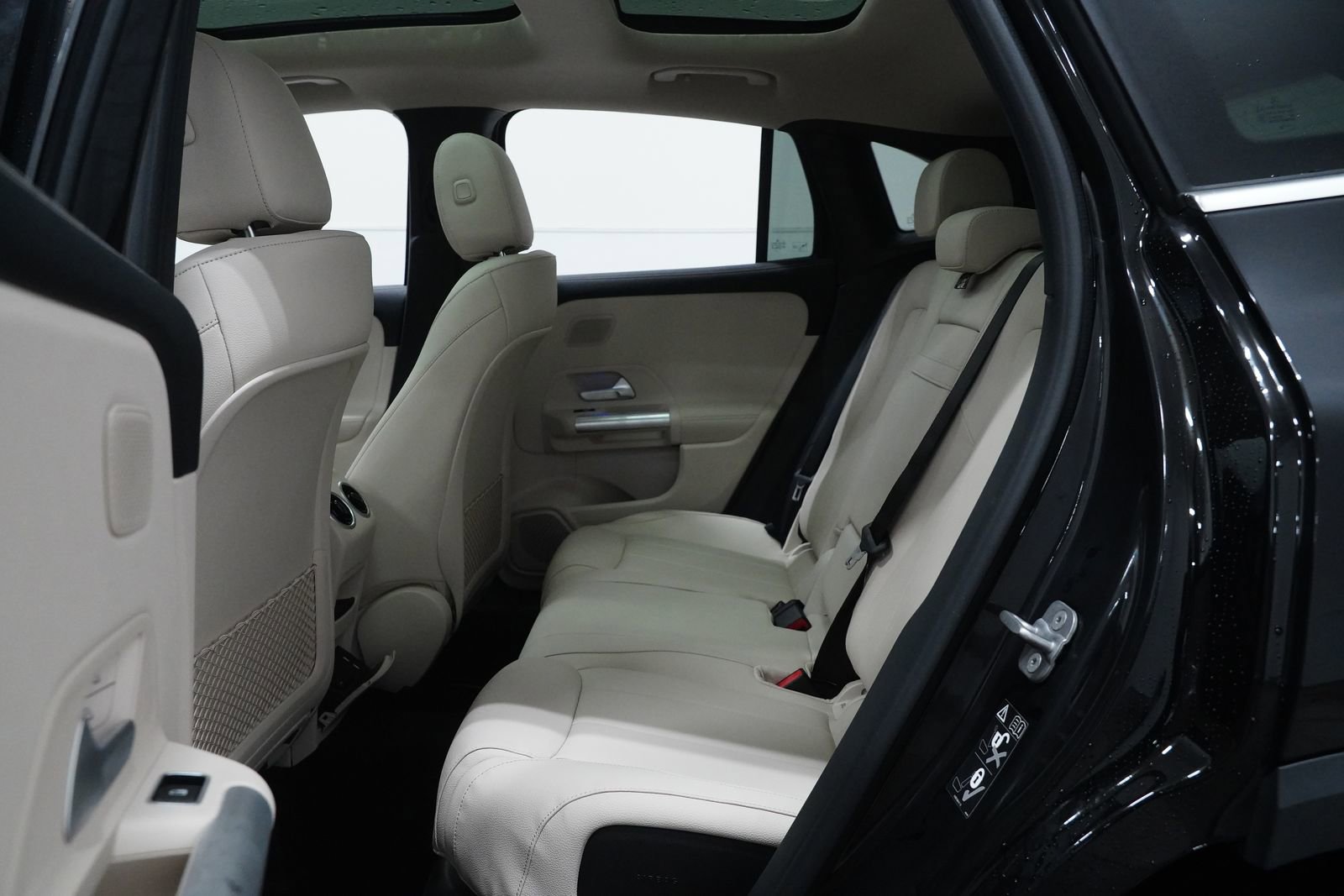 New 2026 Mercedes-Benz GLA 250 4MATIC image 17