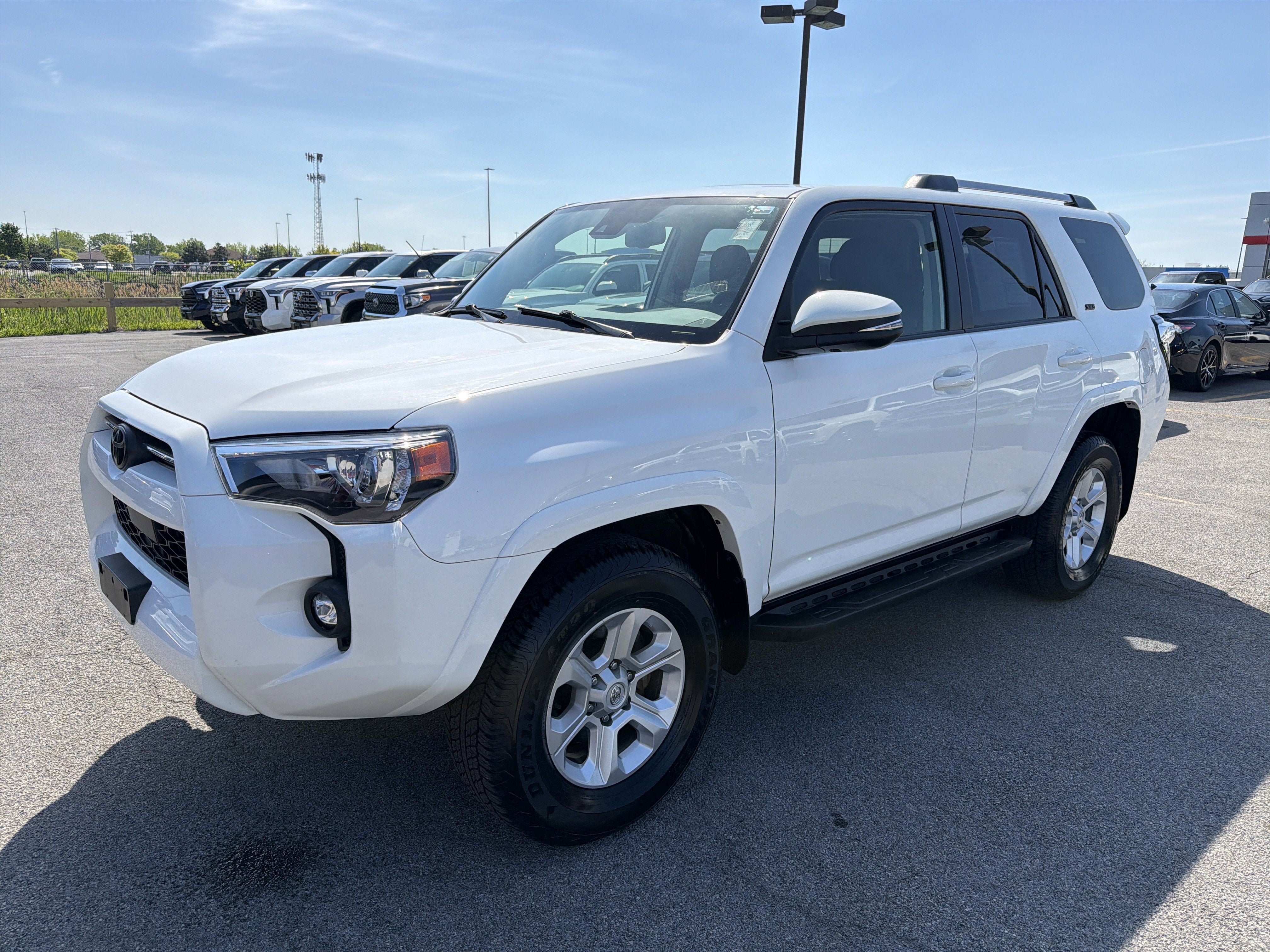 Used 2023 Toyota 4Runner SR5 Premium w/ Moonroof Package AWD/4WD image 4