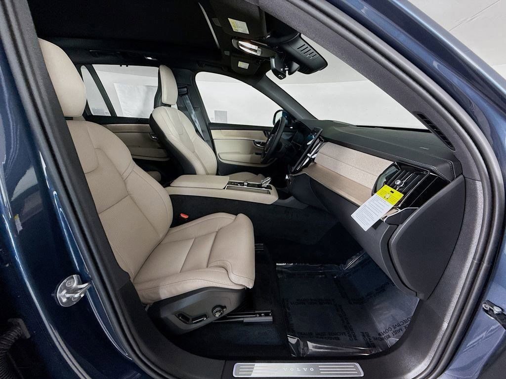 New 2026 Volvo XC90 T8 Ultra w/ Protection Package Premier AWD/4WD image 31