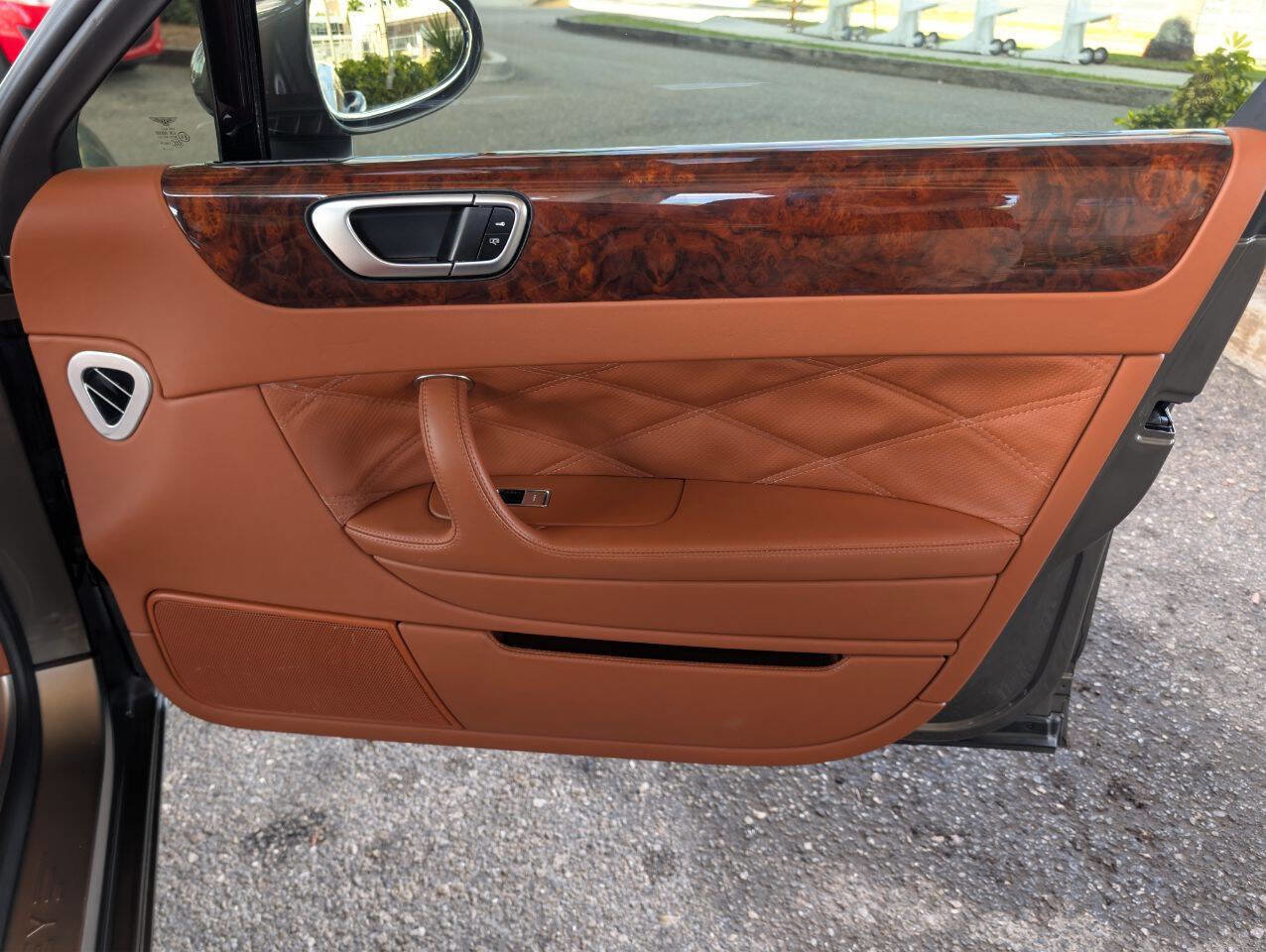 Used 2008 Bentley Flying Spur Flying Spur image 14