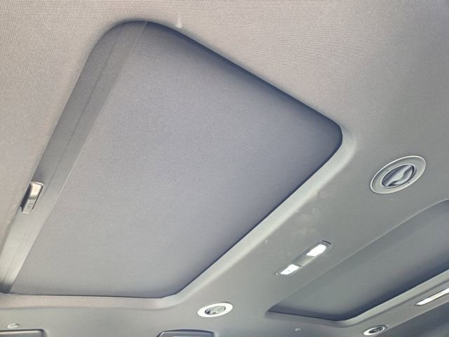 Used 2023 Chevrolet Traverse High Country image 26