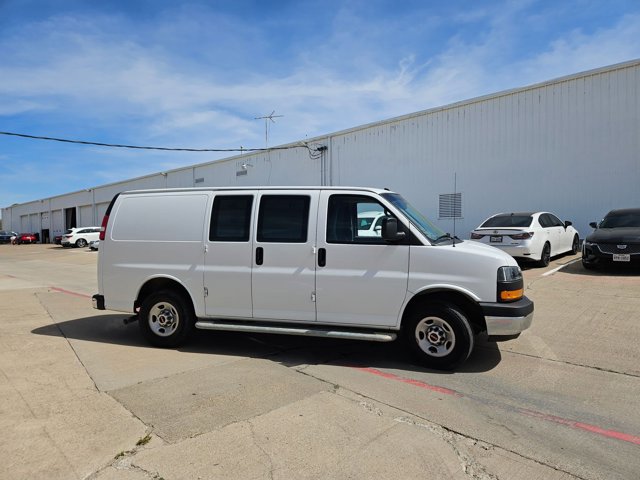 Used 2023 GMC Savana 2500 w/ Driver Convenience Package video 4