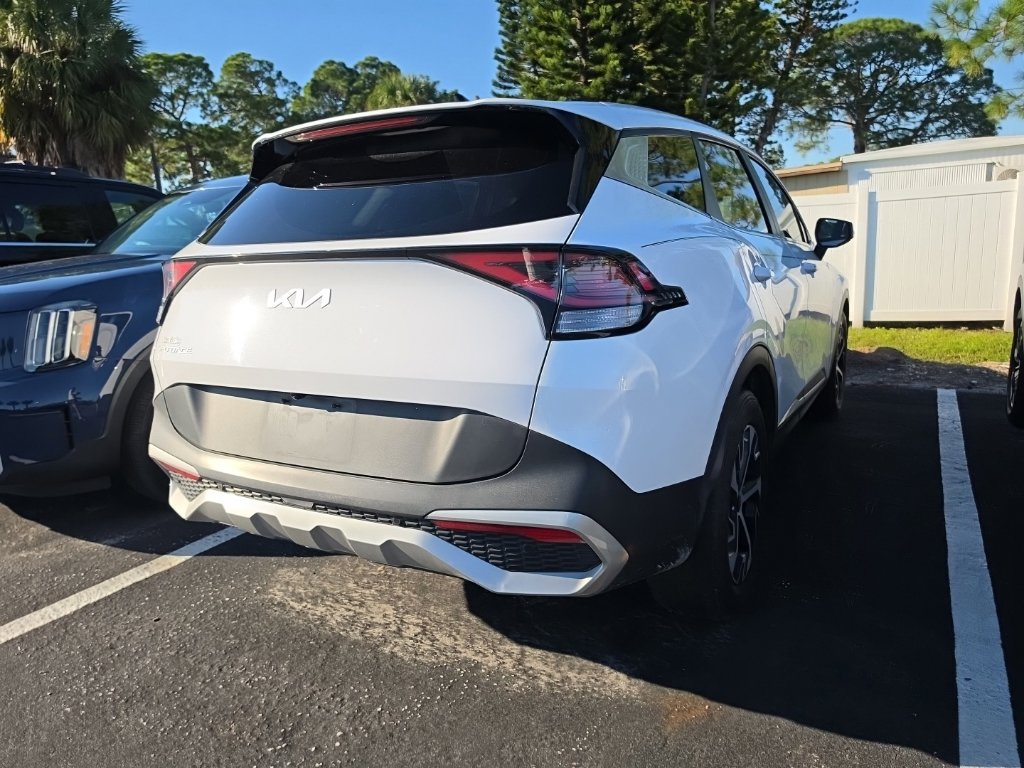 Certified 2024 Kia Sportage EX FWD image 17