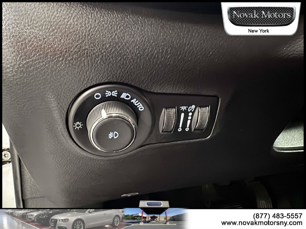 Used 2022 Jeep Compass Latitude AWD/4WD image 22