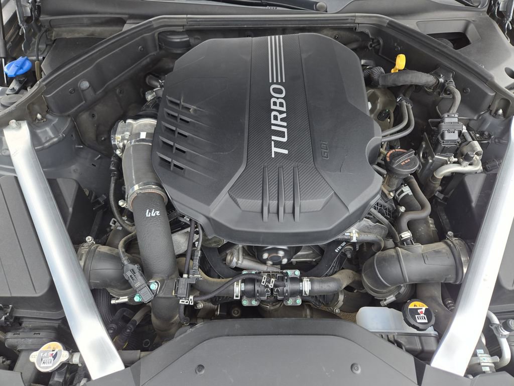 Used 2022 Genesis G70 3.3T RWD image 25