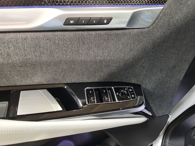 Used 2026 Cadillac Escalade V image 21