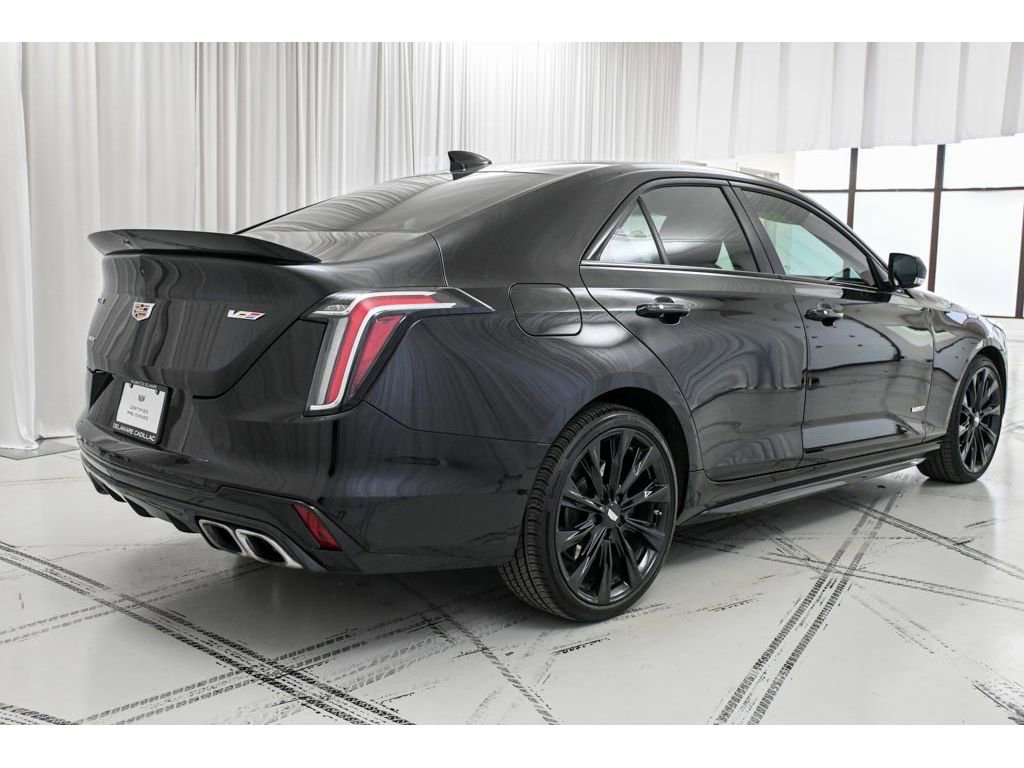 Used 2023 Cadillac CT4 V w/ Navigation Package image 7