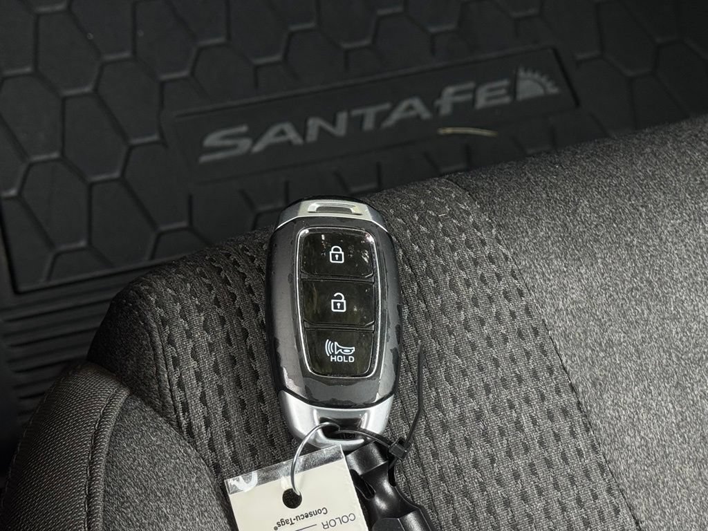 Used 2020 Hyundai Santa Fe SEL FWD image 30