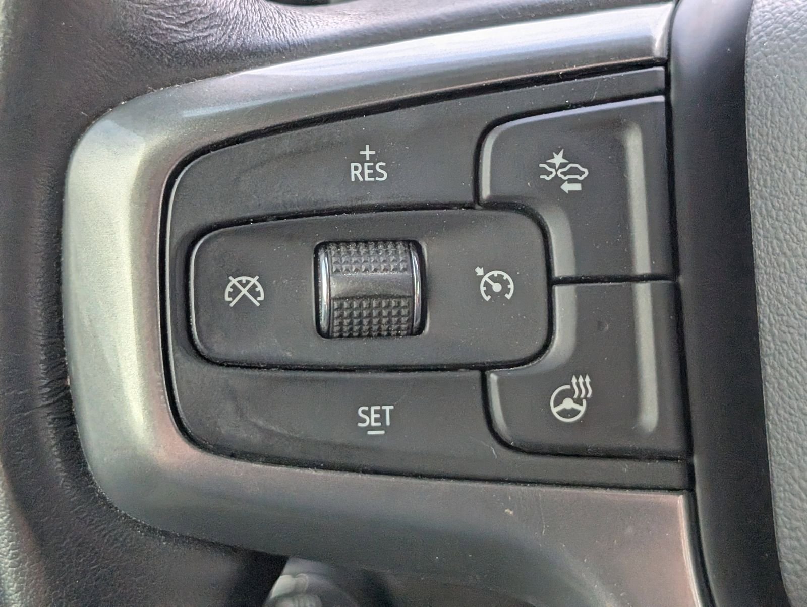Used 2023 Chevrolet Silverado 1500 RST AWD/4WD image 23
