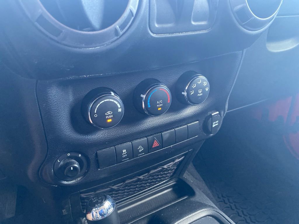 Used 2016 Jeep Wrangler Sport w/ Quick Order Package 24S AWD/4WD image 12