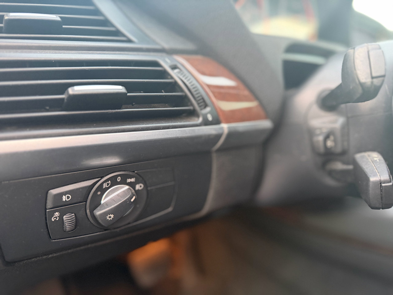 Used 2014 BMW X6 xDrive35i image 18