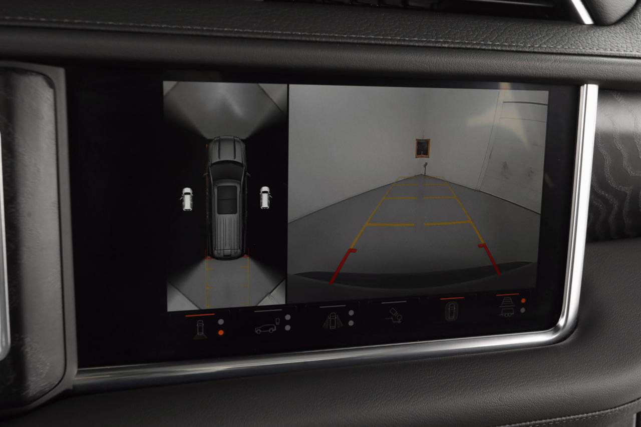 Used 2024 GMC Yukon Denali w/ Advanced Technology Package image 21