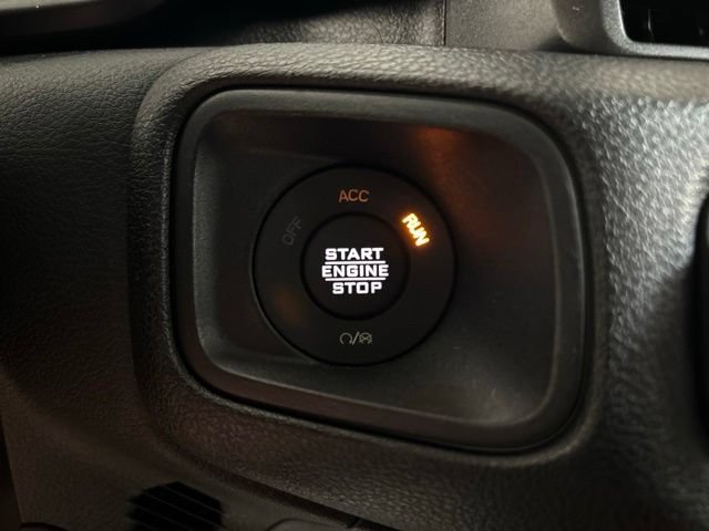 Used 2024 Jeep Wrangler Unlimited AWD/4WD image 25