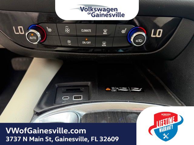 Used 2024 Buick Enclave Essence FWD image 28