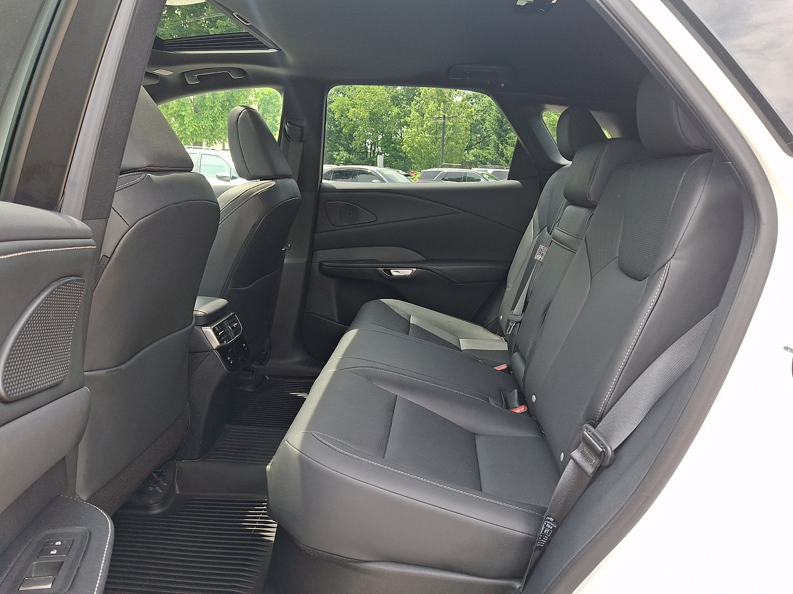 Certified 2023 Lexus RX 350 Premium Plus w/ Accessory Package AWD/4WD image 11