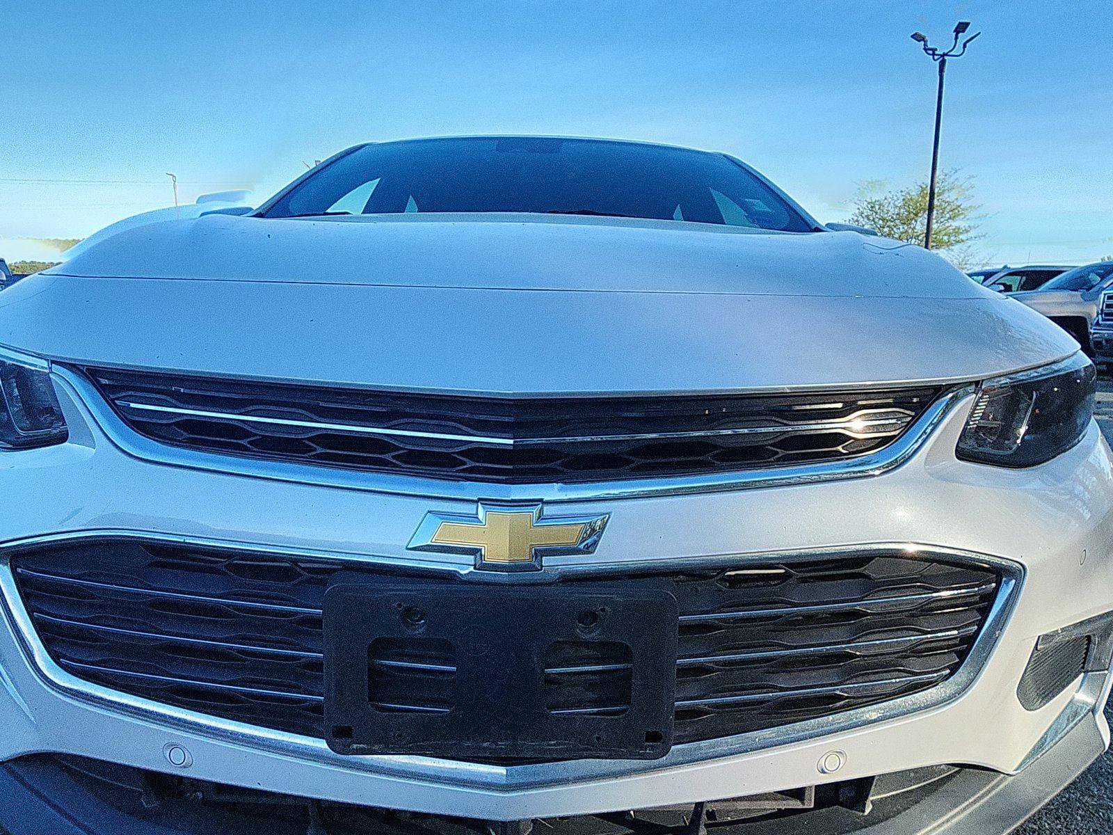 Used 2016 Chevrolet Malibu LT FWD image 11