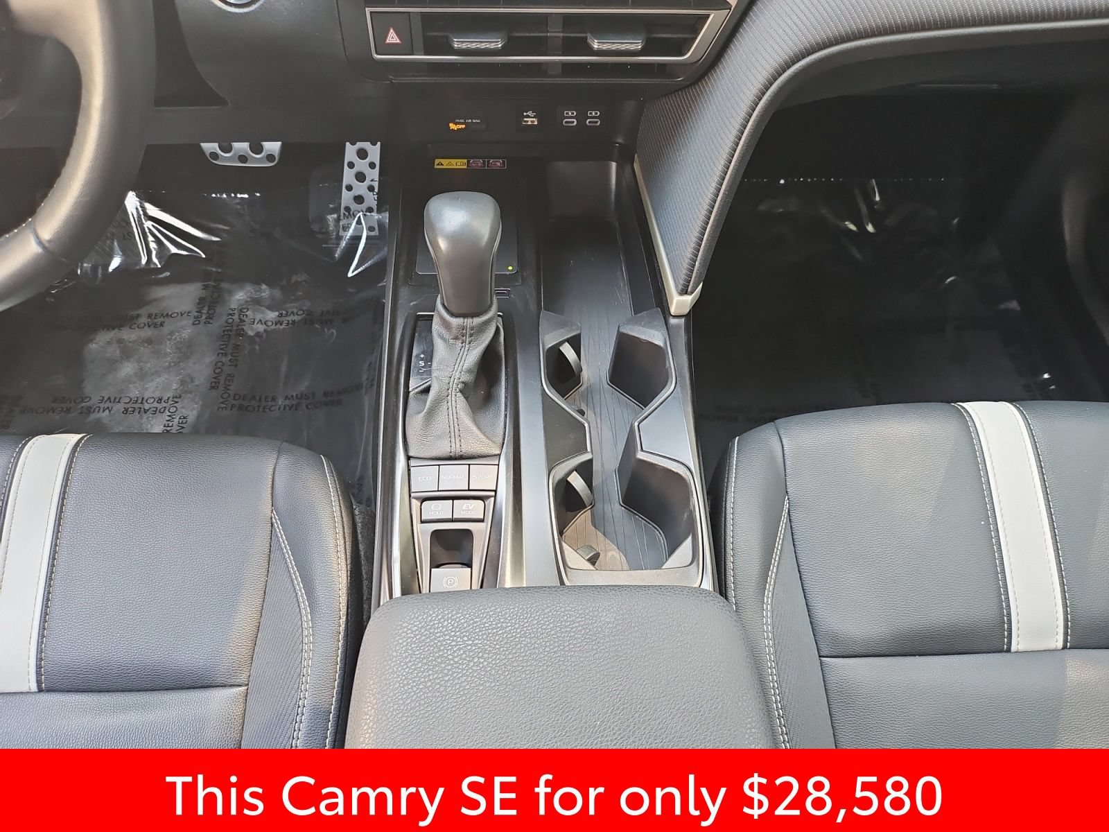 Used 2025 Toyota Camry SE FWD image 31