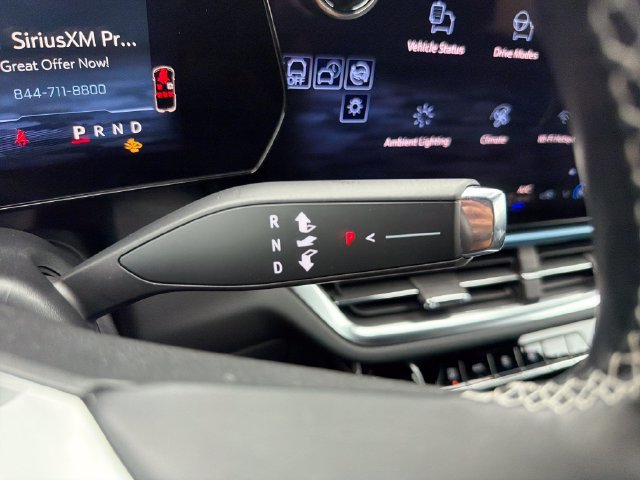 Certified 2024 Chevrolet Equinox EV LT FWD image 22