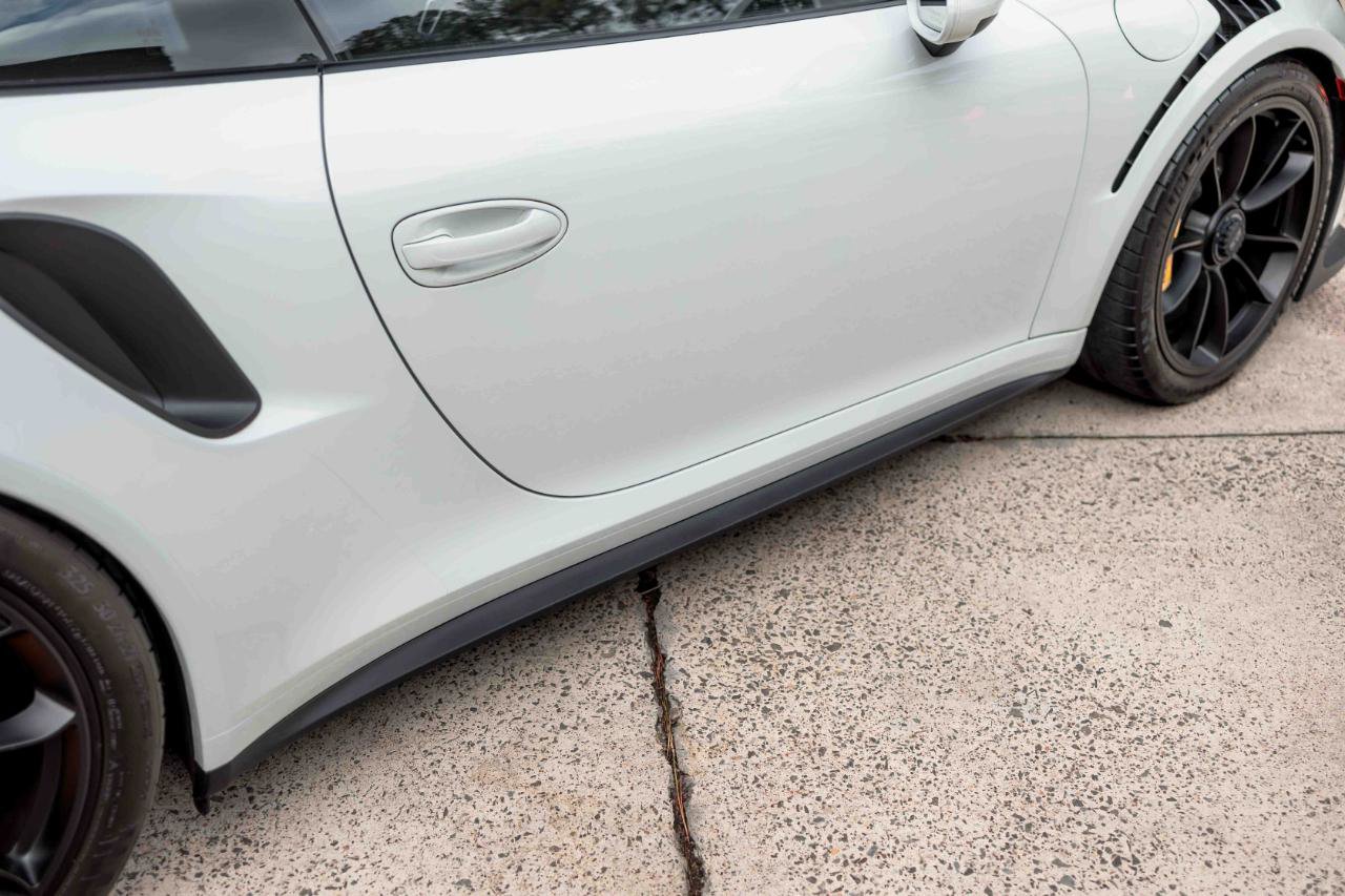 Used 2016 Porsche 911 GT3 RS image 32