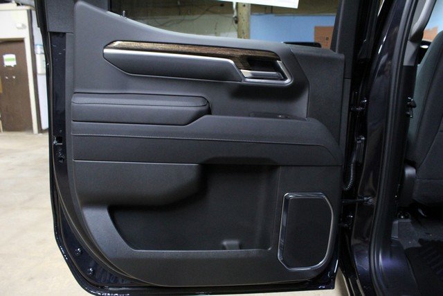 New 2026 GMC Sierra 1500 Elevation image 13