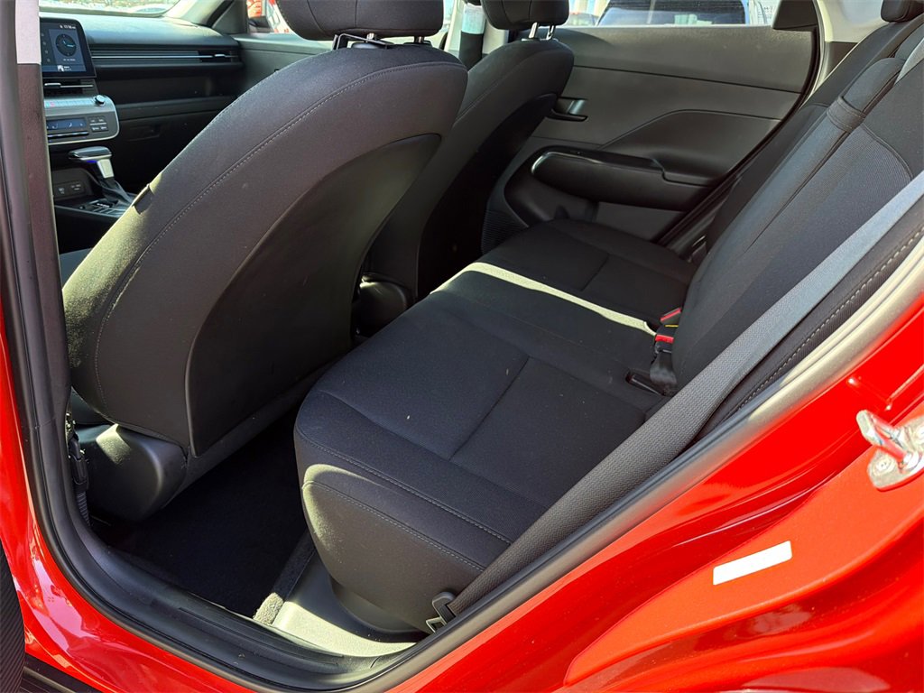 Used 2025 Hyundai Kona SEL image 20