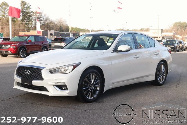 Used 2023 INFINITI Q50 Luxe w/ Cargo Package image 3