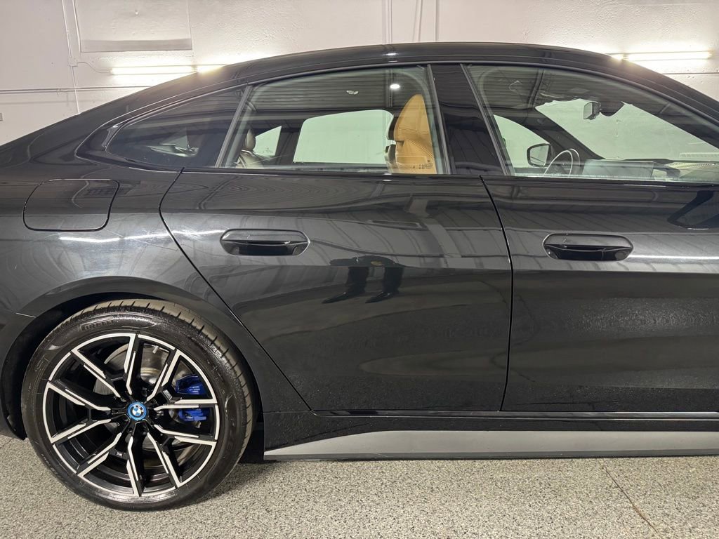 Used 2024 BMW i4 M50 w/ Premium Package image 7