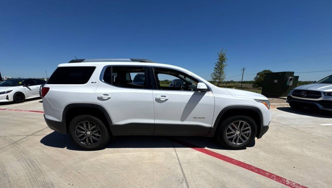 Used 2017 GMC Acadia SLT FWD image 5