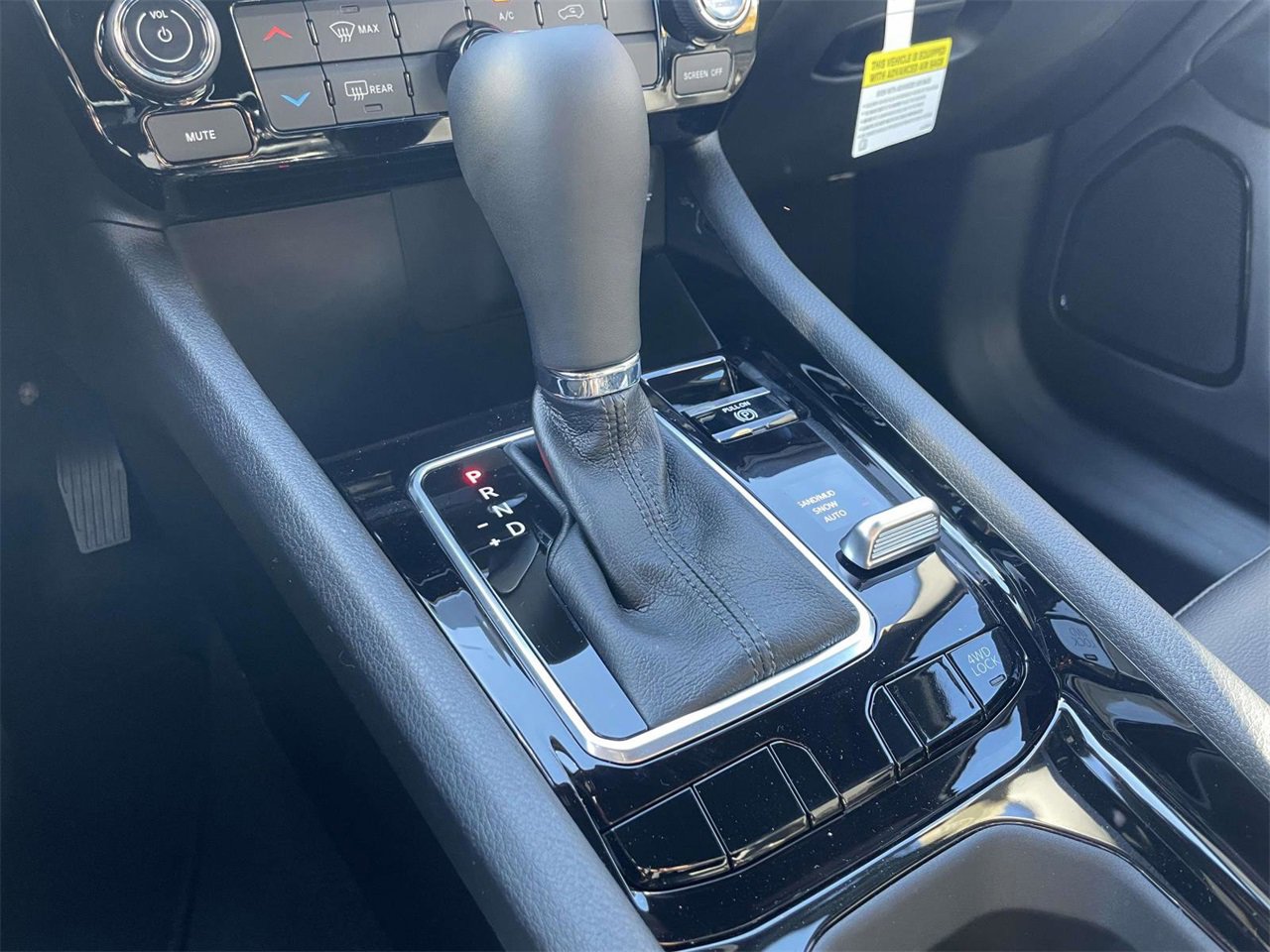 New 2026 Jeep Compass Latitude image 21