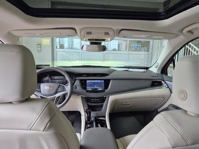 Used 2023 Cadillac XT5 Premium Luxury image 17