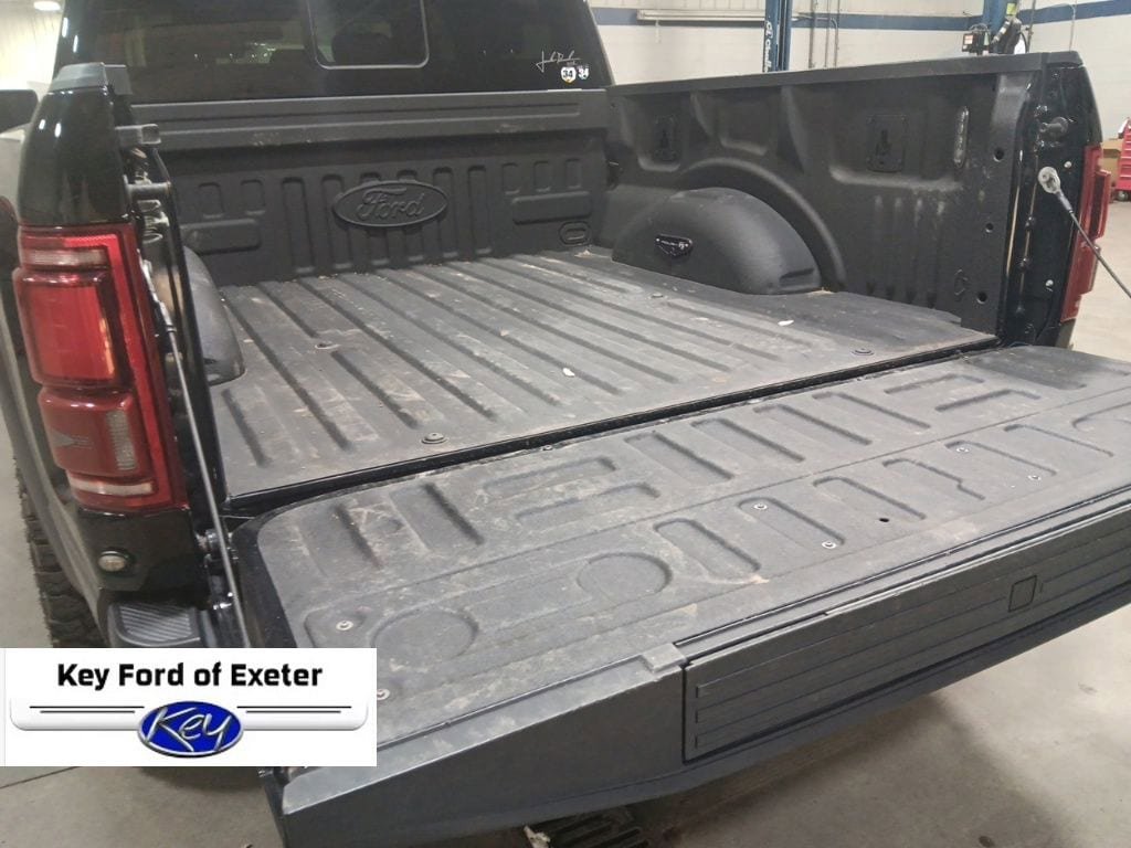 Used 2018 Ford F150 Raptor w/ Equipment Group 802A Luxury image 16