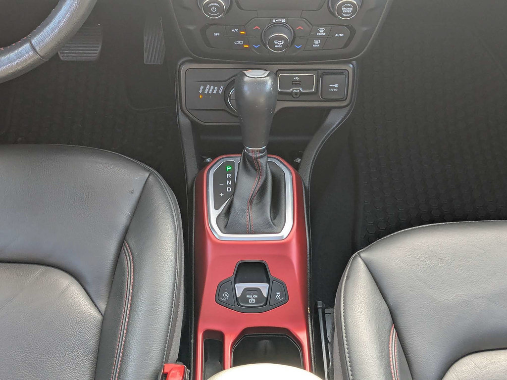 Used 2020 Jeep Renegade Trailhawk w/ Premium Leather Group AWD/4WD image 19