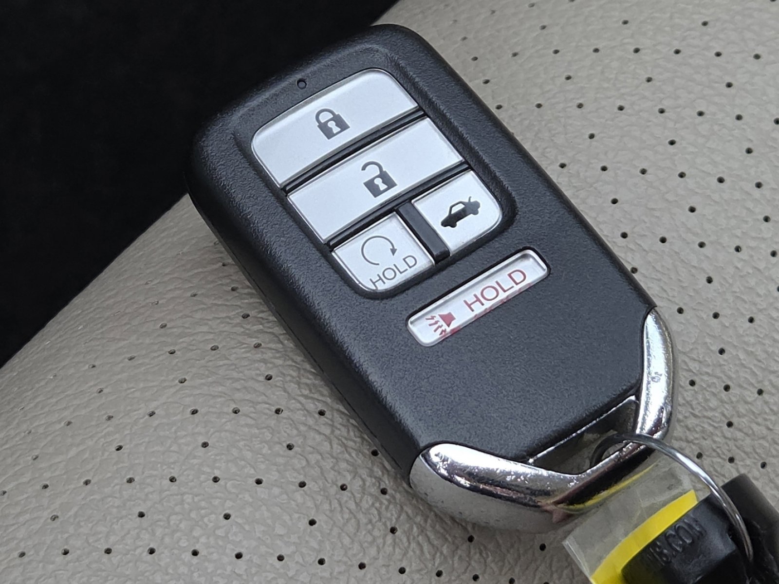 Used 2016 Honda Accord EX-L image 32