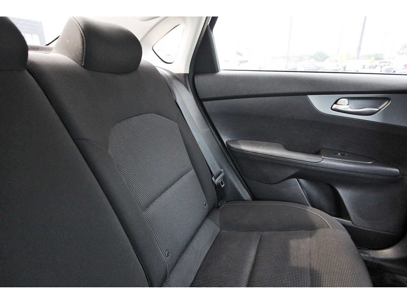 Used 2021 Kia Forte LXS FWD image 10