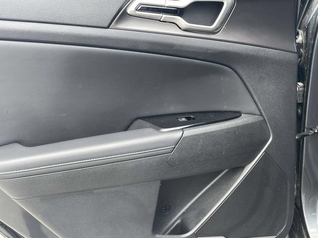 Used 2024 Kia Sportage EX FWD image 10
