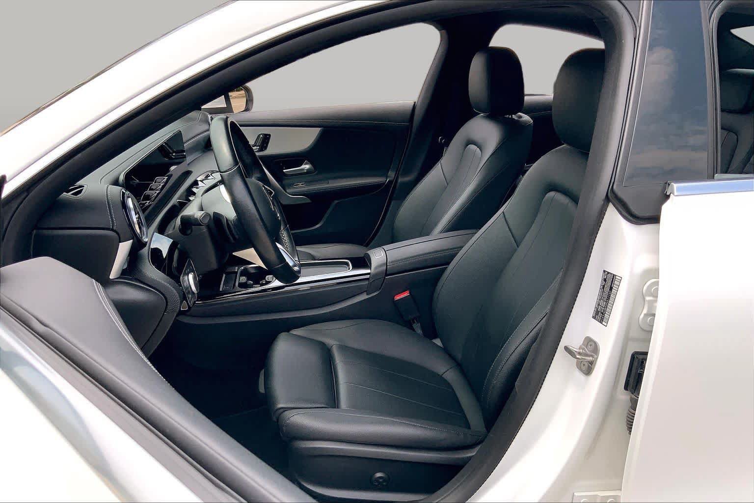 Used 2025 Mercedes-Benz CLA 250 image 8