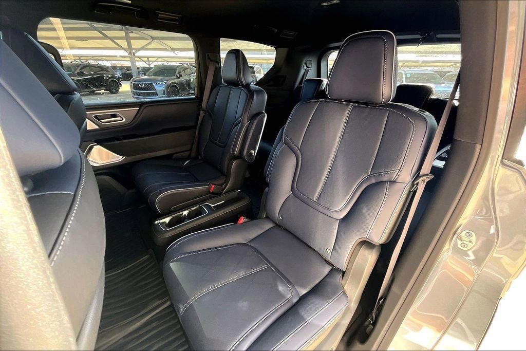 New 2026 INFINITI QX80 4WD w/ Sport Exterior Package image 13