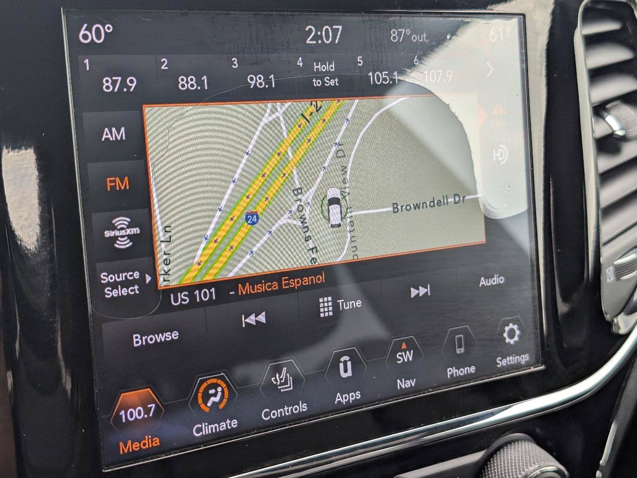 Used 2020 Jeep Grand Cherokee Limited AWD/4WD image 18