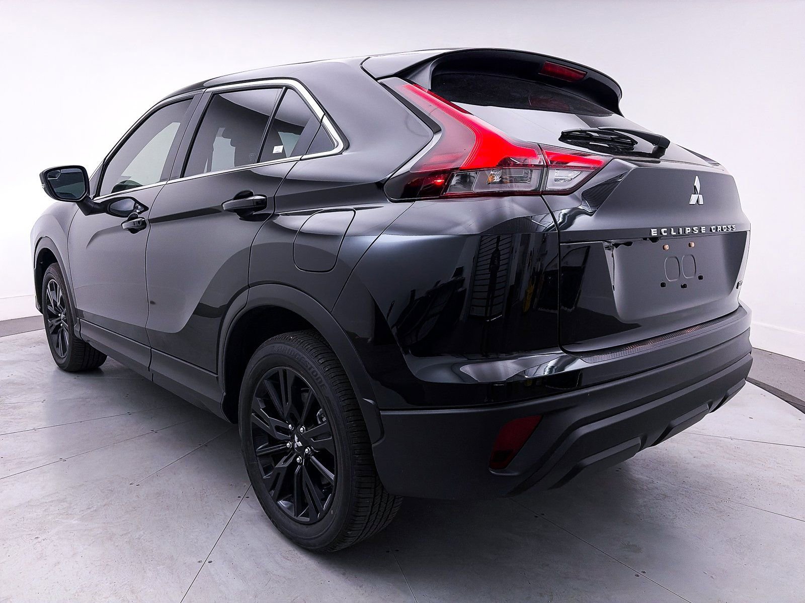New 2025 Mitsubishi Eclipse Cross LE image 4